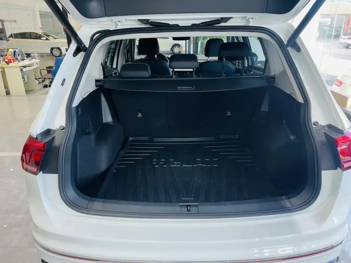 Volkswagen Tiguan L 2024 Model 330TSI 2WD R-Line Enjoy the version more – фото 15