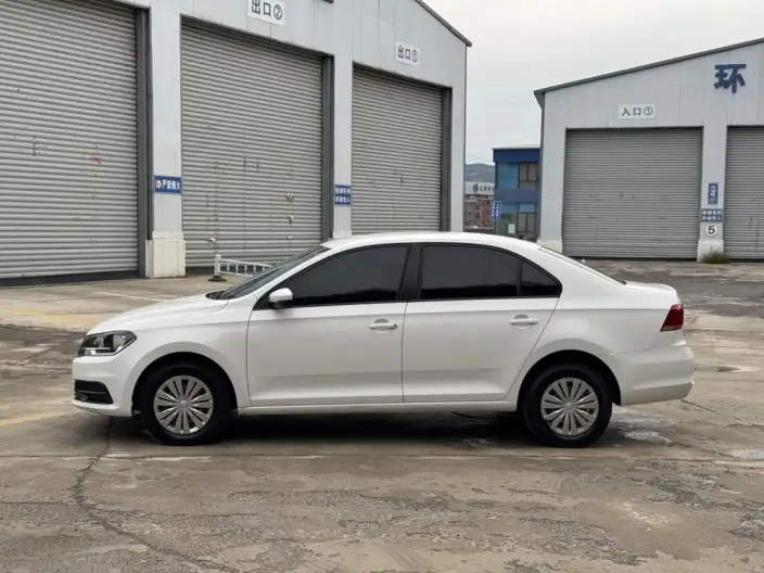 Volkswagen Santana 2021 Model 1.5L Manual Fashion edition – фото 4