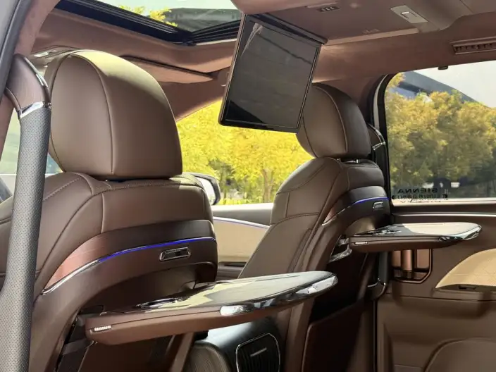 Toyota Sienna 2024 Model Hybrid 2.5L Comfort Edition – фото 8