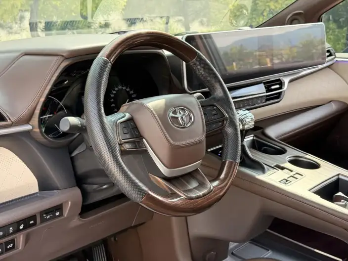 Toyota Sienna 2024 Model Hybrid 2.5L Comfort Edition – фото 16