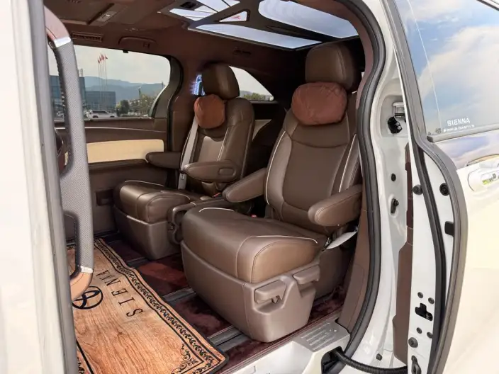 Toyota Sienna 2024 Model Hybrid 2.5L Comfort Edition – фото 25