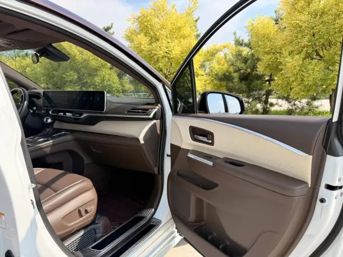Toyota Sienna 2024 Model Hybrid 2.5L Comfort Edition – фото 30