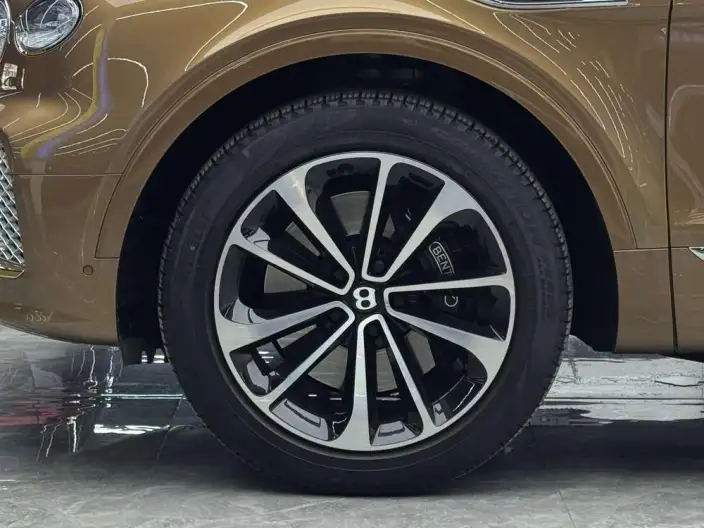 Bentayga PHEV 2021 Model 3.0T PHEV – фото 5