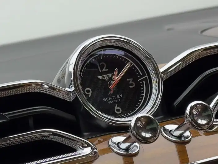 Bentayga PHEV 2021 Model 3.0T PHEV – фото 7