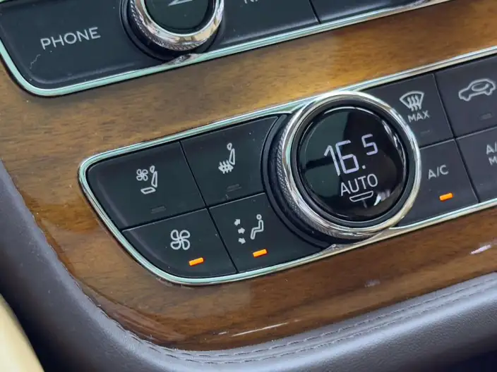 Bentayga PHEV 2021 Model 3.0T PHEV – фото 9