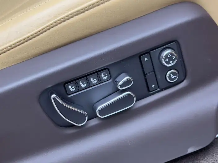 Bentayga PHEV 2021 Model 3.0T PHEV – фото 20