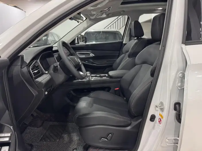 Changan CS75 2026 Model PRO 1.5T DCT Exclusive Model 7 seat – фото 17