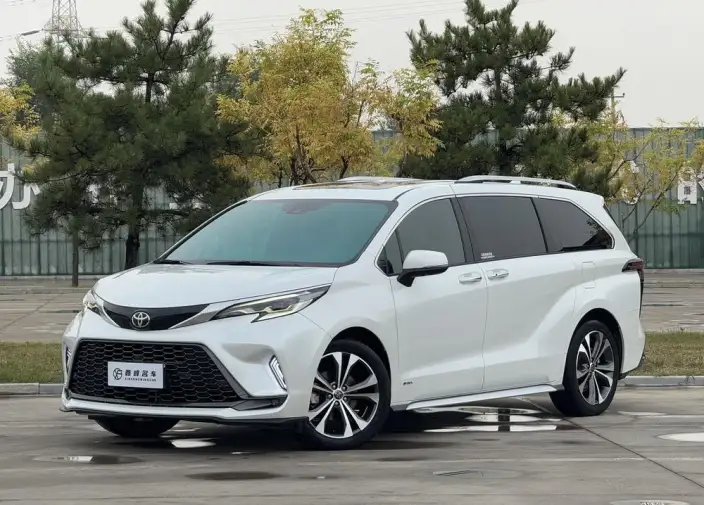Granvia 2024 Model Intelligent Hybrid 2.5L 2WD Noble PLUS Edition – фото 1