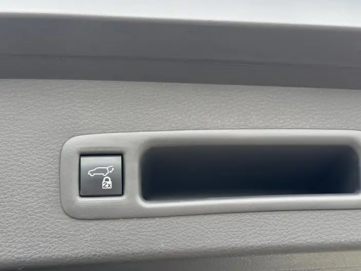 Granvia 2024 Model Intelligent Hybrid 2.5L 2WD Noble PLUS Edition – фото 7