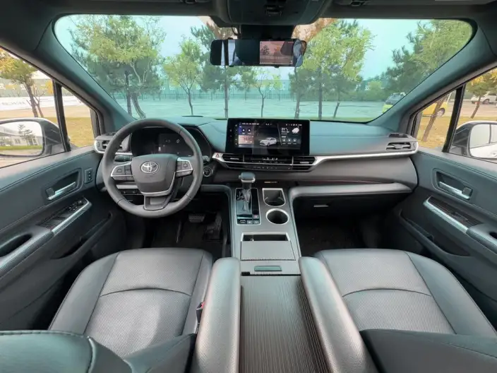 Granvia 2024 Model Intelligent Hybrid 2.5L 2WD Noble PLUS Edition – фото 11