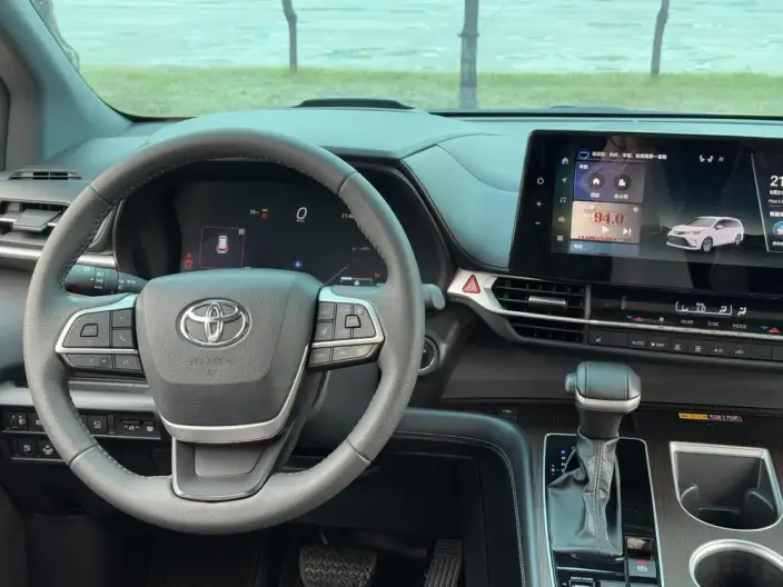 Granvia 2024 Model Intelligent Hybrid 2.5L 2WD Noble PLUS Edition – фото 14
