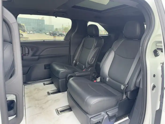 Granvia 2024 Model Intelligent Hybrid 2.5L 2WD Noble PLUS Edition – фото 17