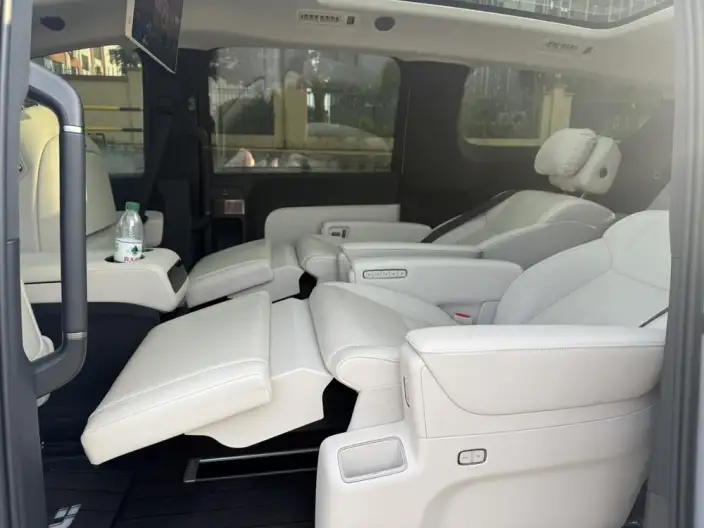 Li Auto MEGA 2025 Model Home Family Special Edition – фото 8