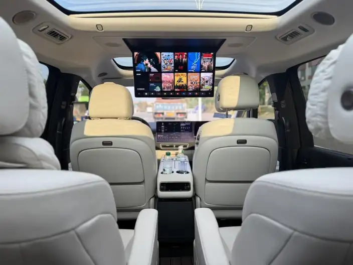Li Auto MEGA 2025 Model Home Family Special Edition – фото 12