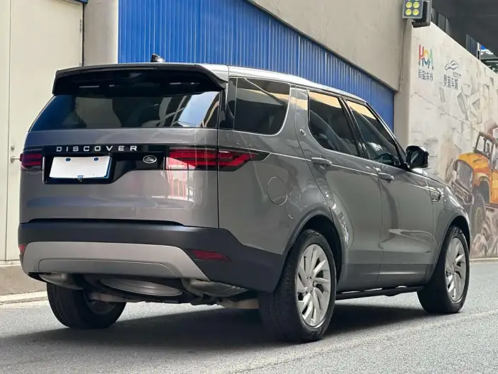 Land Rover Discovery 2021 Model 300PS S – фото 5