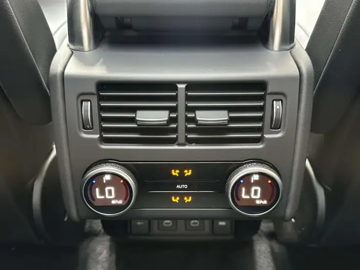 Land Rover Discovery 2021 Model 300PS S – фото 7