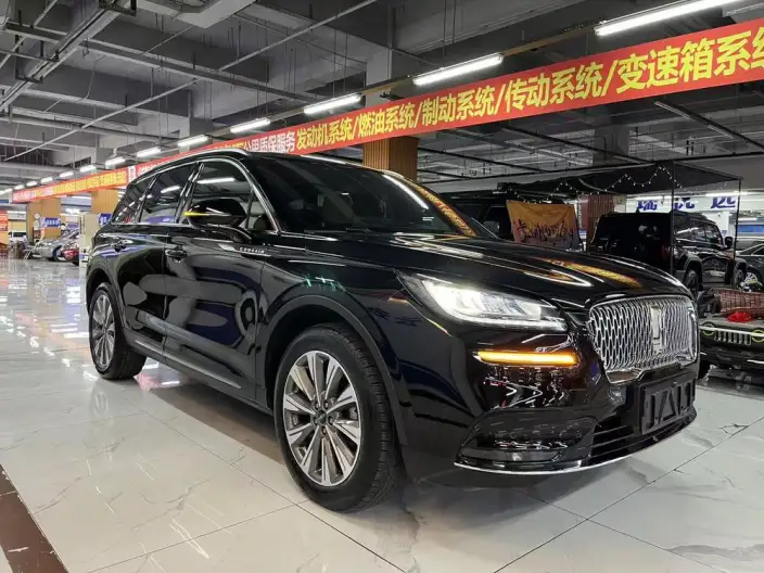 Lincoln Corsair 2022 Model 2.0T 2WD Zunya Edition – фото 3