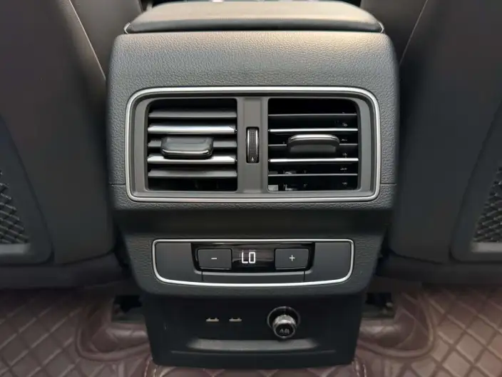 Audi Q5L 2024 Model 40TFSI Luxury Dynamic Model – фото 8