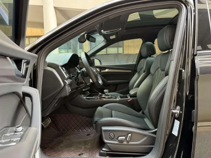 Audi Q5L 2024 Model 40TFSI Luxury Dynamic Model – фото 14