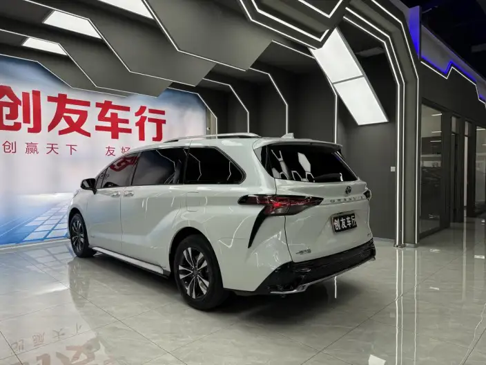 Granvia 2024 Model Intelligent Hybrid 2.5L 4WD Noble PLUS Edition – фото 4