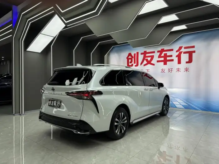 Granvia 2024 Model Intelligent Hybrid 2.5L 4WD Noble PLUS Edition – фото 6