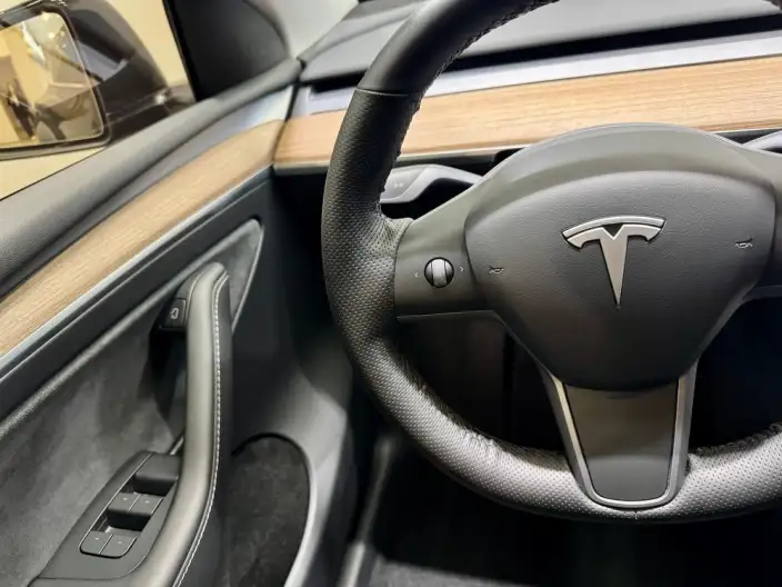 Model Y 2023 Model Rear-wheel drive version – фото 21