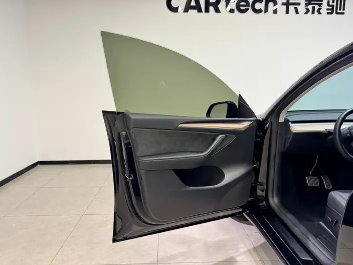 Model Y 2023 Model Rear-wheel drive version – фото 24