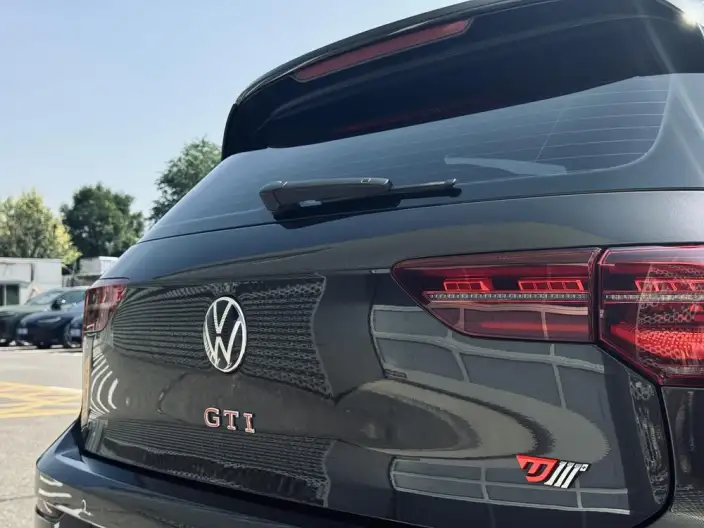 Volkswagen Golf GTI 2023 Model 380TSI DSG GTI – фото 10