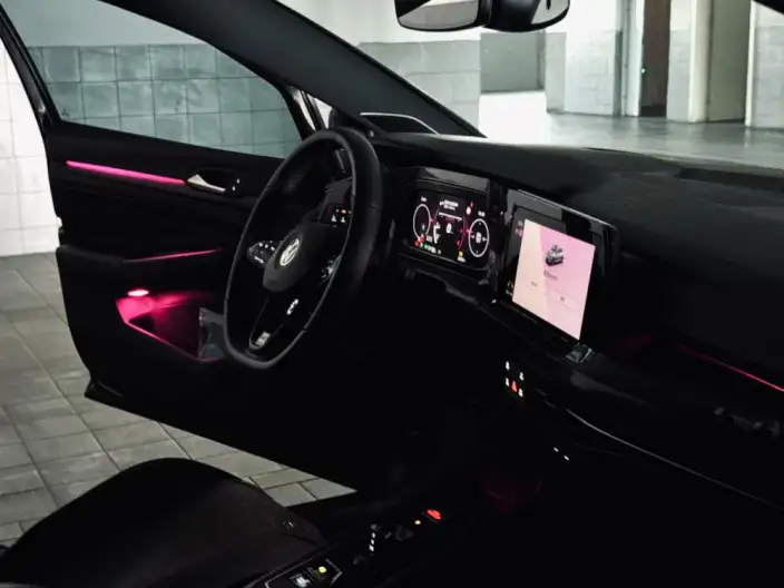 Volkswagen Golf GTI 2023 Model 380TSI DSG GTI – фото 14