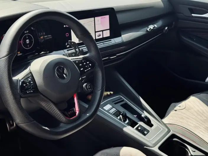 Volkswagen Golf GTI 2023 Model 380TSI DSG GTI – фото 15