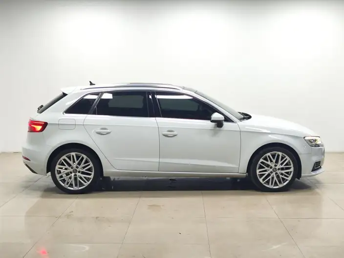 Audi A3 2020 Model Sportback 35 TFSI Fashion Model China VI – фото 8