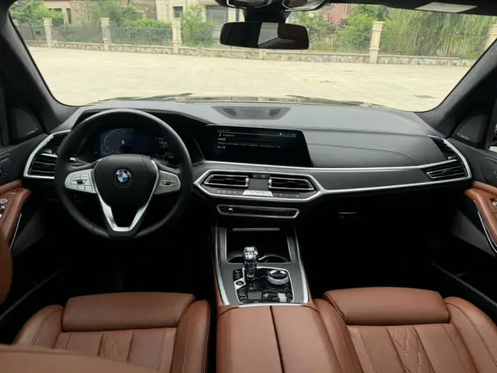 BMW X7 2021 Model xDrive40i Exclusive Model Luxury Set – фото 5