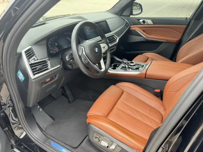 BMW X7 2021 Model xDrive40i Exclusive Model Luxury Set – фото 6