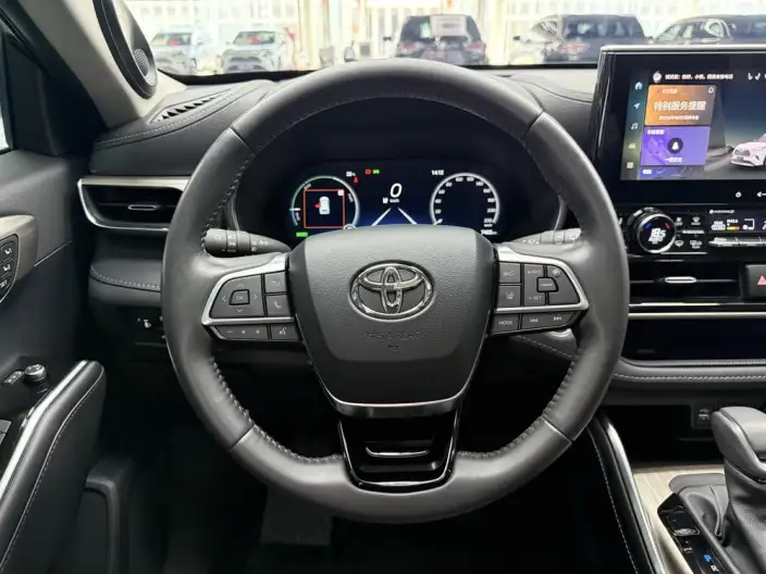 Toyota Highlander 2024 Model Hybrid 2.5L 4WD Supreme Edition 7 seat – фото 9