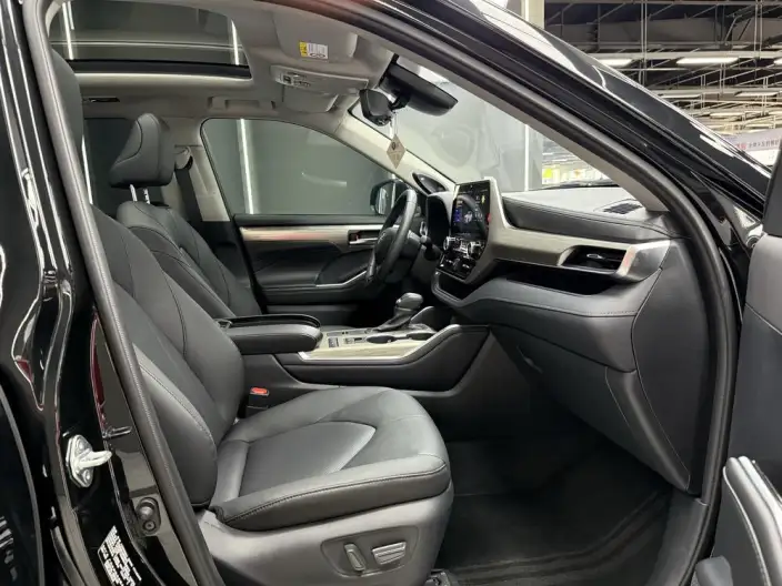 Toyota Highlander 2024 Model Hybrid 2.5L 4WD Supreme Edition 7 seat – фото 12