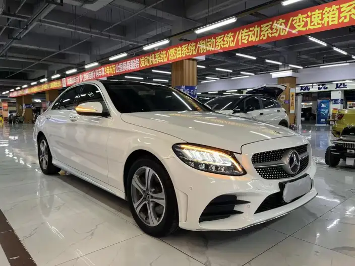 Mercedes-Benz C-Class 2020 Model C 260 L Sports Edition – фото 3