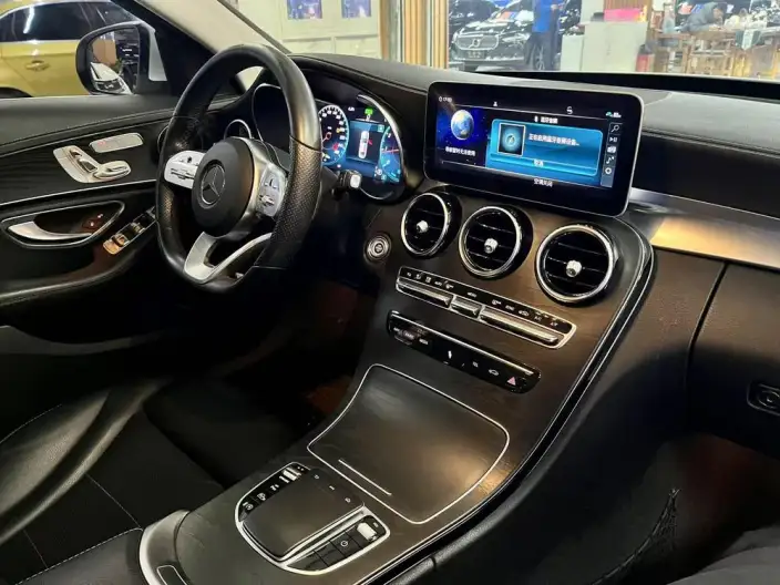 Mercedes-Benz C-Class 2020 Model C 260 L Sports Edition – фото 12