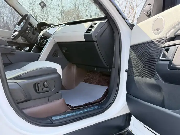 Land Rover Discovery 2021 Model 360PS R-Dynamic SE – фото 8