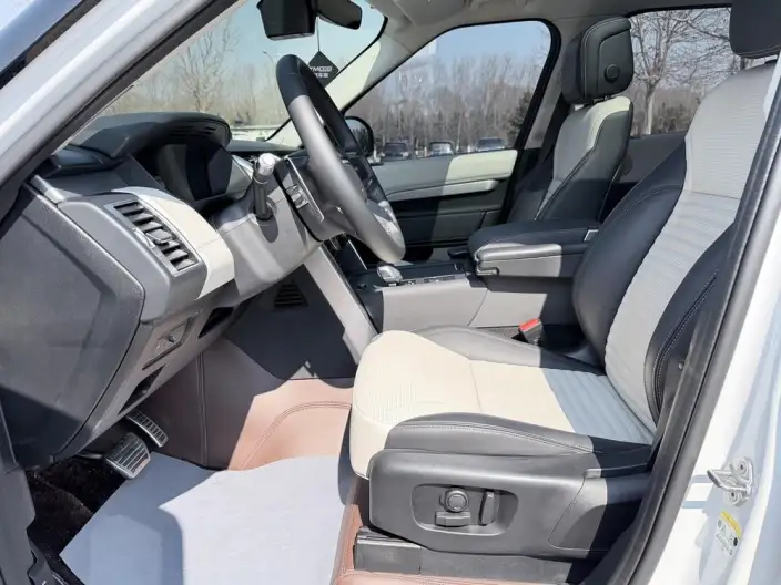 Land Rover Discovery 2021 Model 360PS R-Dynamic SE – фото 11