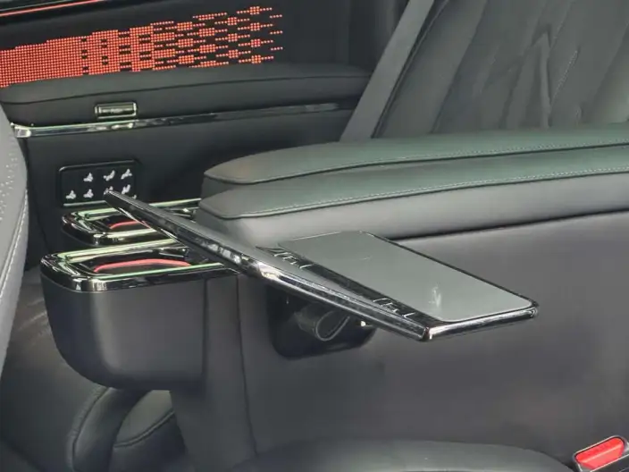 ZEEKR 009 2024 Model VI seat Executive Edition 4WD 108kWh – фото 14