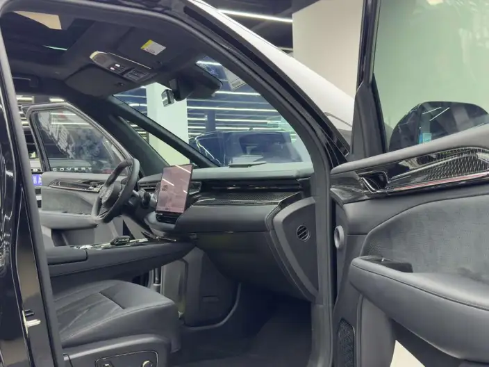 ZEEKR 009 2024 Model VI seat Executive Edition 4WD 108kWh – фото 24