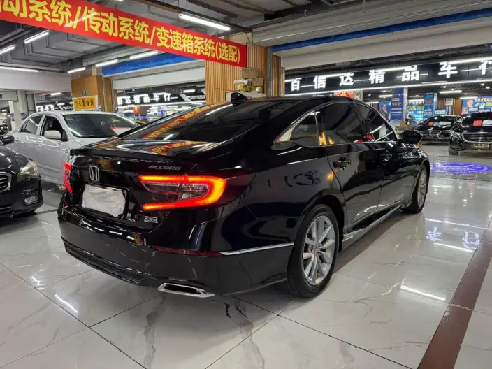Honda Accord 2022 Model 260TURBO Deluxe Edition – фото 6