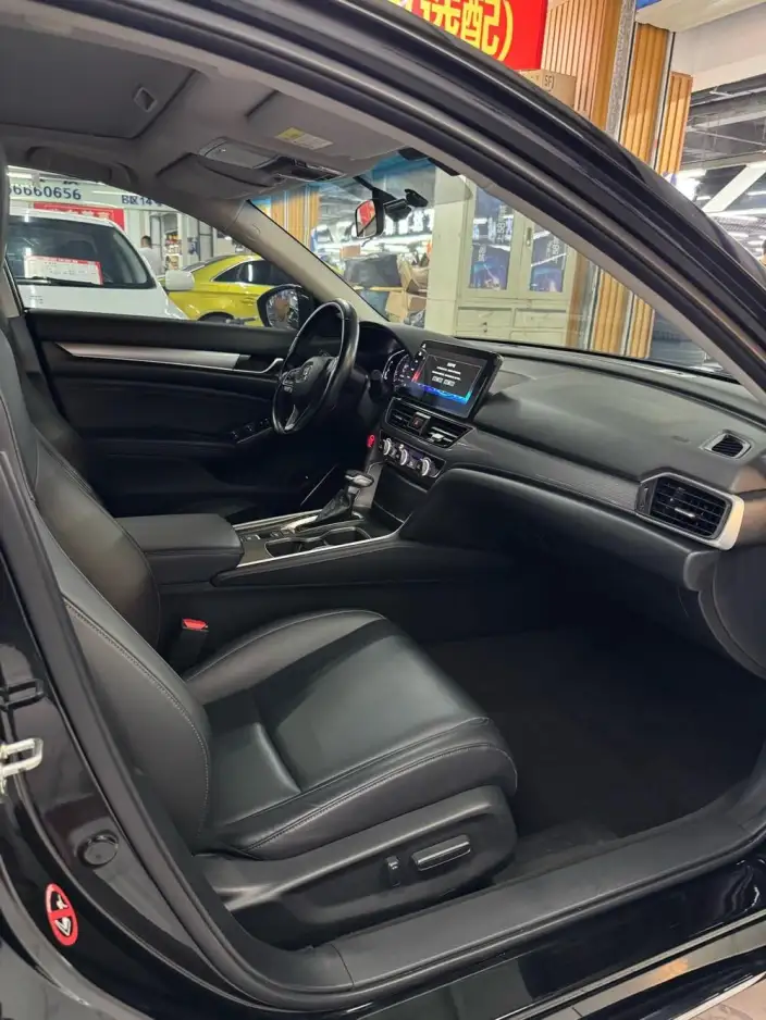 Honda Accord 2022 Model 260TURBO Deluxe Edition – фото 9