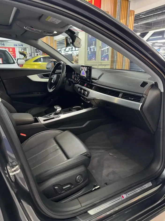 Audi A4 L 2020 Model 40 TFSI Fashion Dynamic Model – фото 9