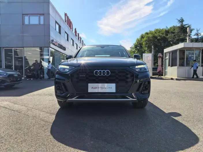 Audi Q5L 2025 Model 40TFSI Luxury Dynamic Model – фото 2