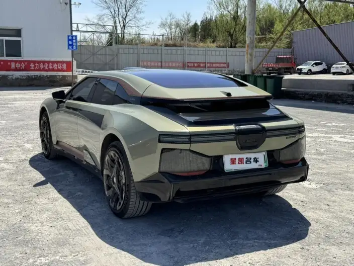 HiPhi Z 2023 Model 4 seat Edition – фото 5
