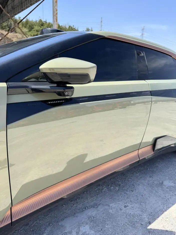 HiPhi Z 2023 Model 4 seat Edition – фото 9