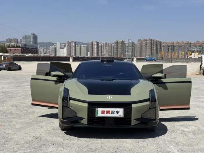 HiPhi Z 2023 Model 4 seat Edition – фото 17