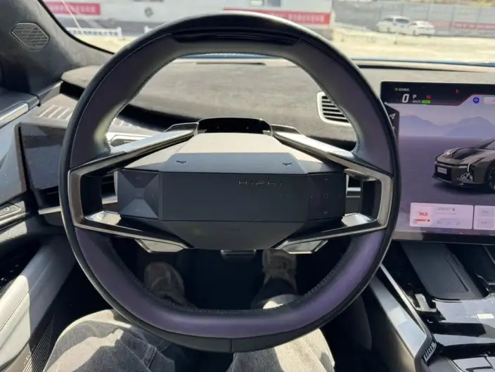 HiPhi Z 2023 Model 4 seat Edition – фото 21