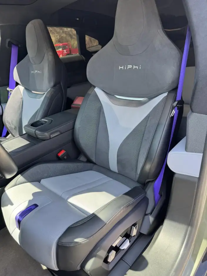 HiPhi Z 2023 Model 4 seat Edition – фото 26